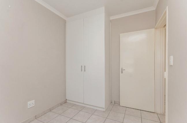 To Let 3 Bedroom Property for Rent in Klein Drakenstein Western Cape